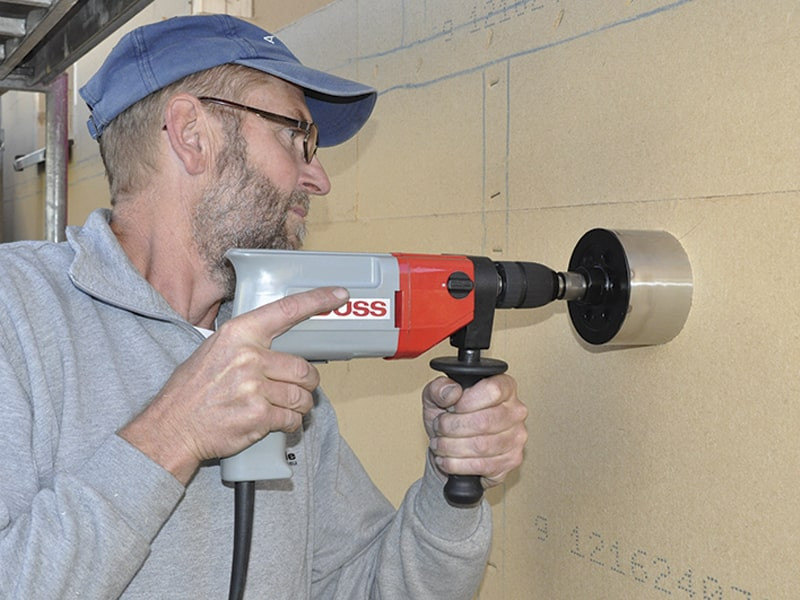 aplicação-fresa-para-paineis-isolantes-em-fibra-de-madeira-lfa-hole-cutter