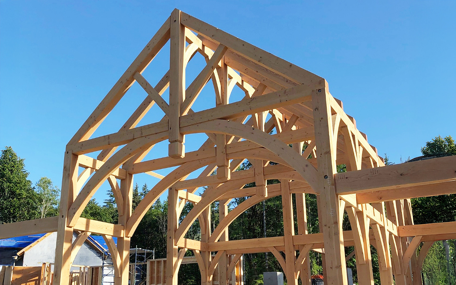 hardwood structure with screws for hardwood